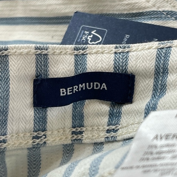 Chaps Bermuda Shorts . Reprieve super soft stretch NWT. Size 4/27 - Picture 7 of 8